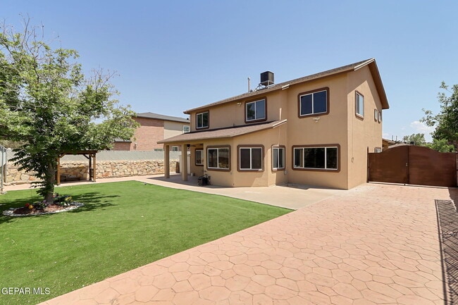 Building Photo - 13913 Golden Mesa Ct