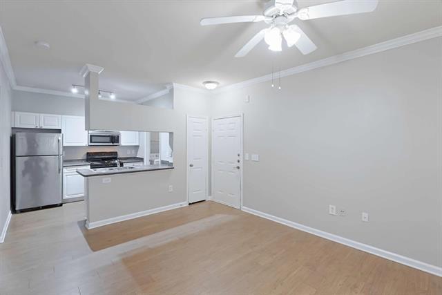 Building Photo - 10505 S I-35 Frontage Rd