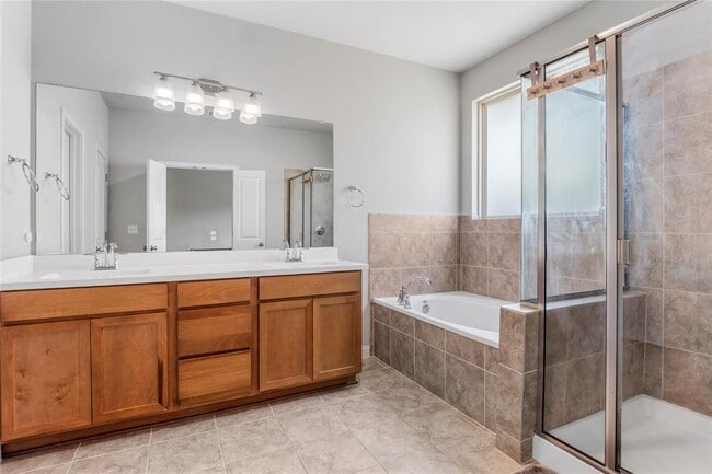 Building Photo - 8307 Dampton Ln