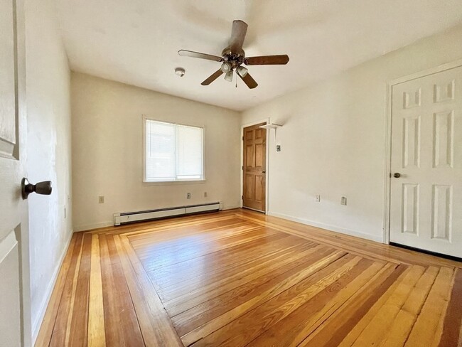 Building Photo - 51 Rosemont St