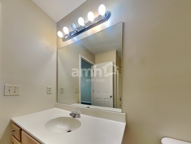 Building Photo - 6443 Lantern Way