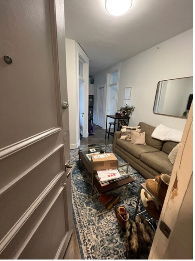 Building Photo - Centrally Located, Modern Fenway 2-Bed w/ Laundry