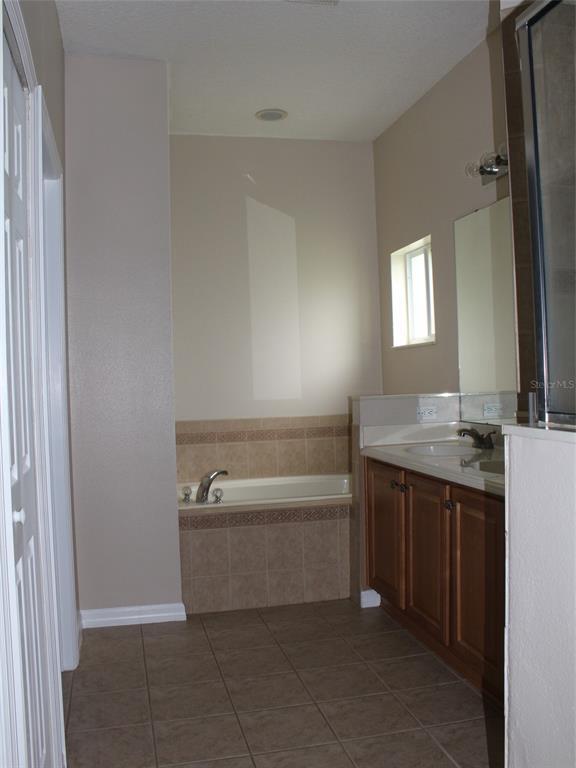 Building Photo - 2126 Mountleigh Trail