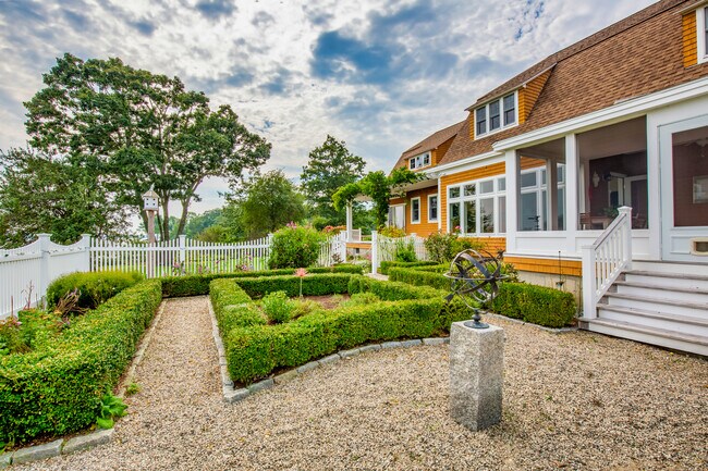 Building Photo - 35 Old Flds Wy