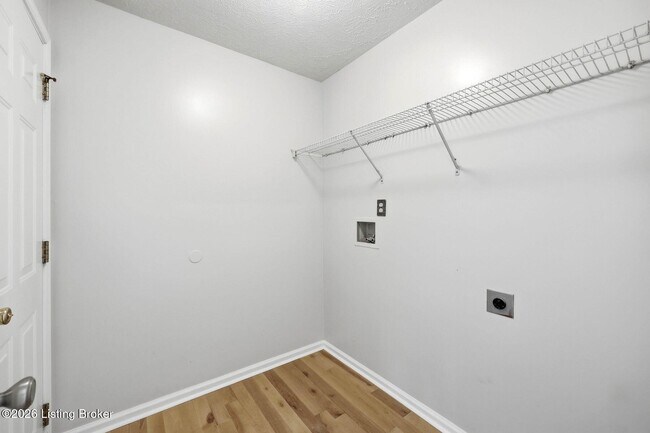 Building Photo - 4029 Orchard Lake Dr