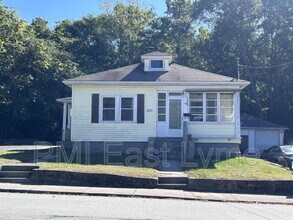 Building Photo - 261 Boswell Ave