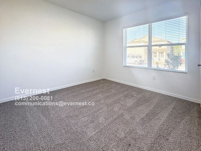 Building Photo - Beautiful 4-Bedroom Home with Modern Comfo...