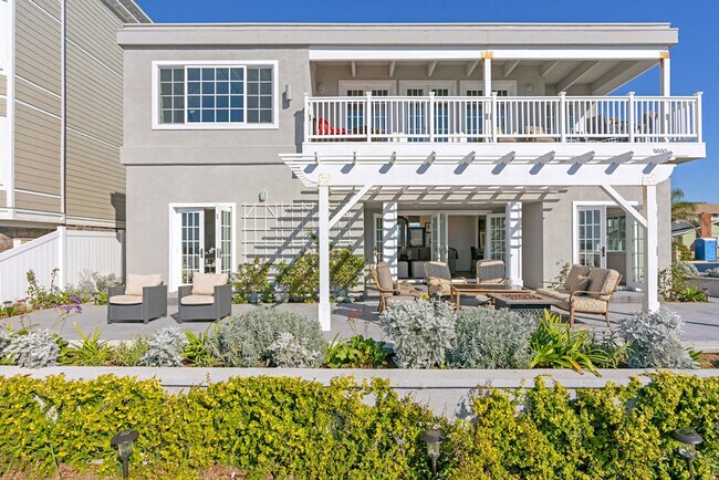 Building Photo - 3690 Carlsbad Blvd