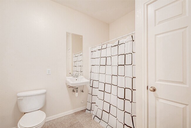 Building Photo - 9400 Bellaire Blvd