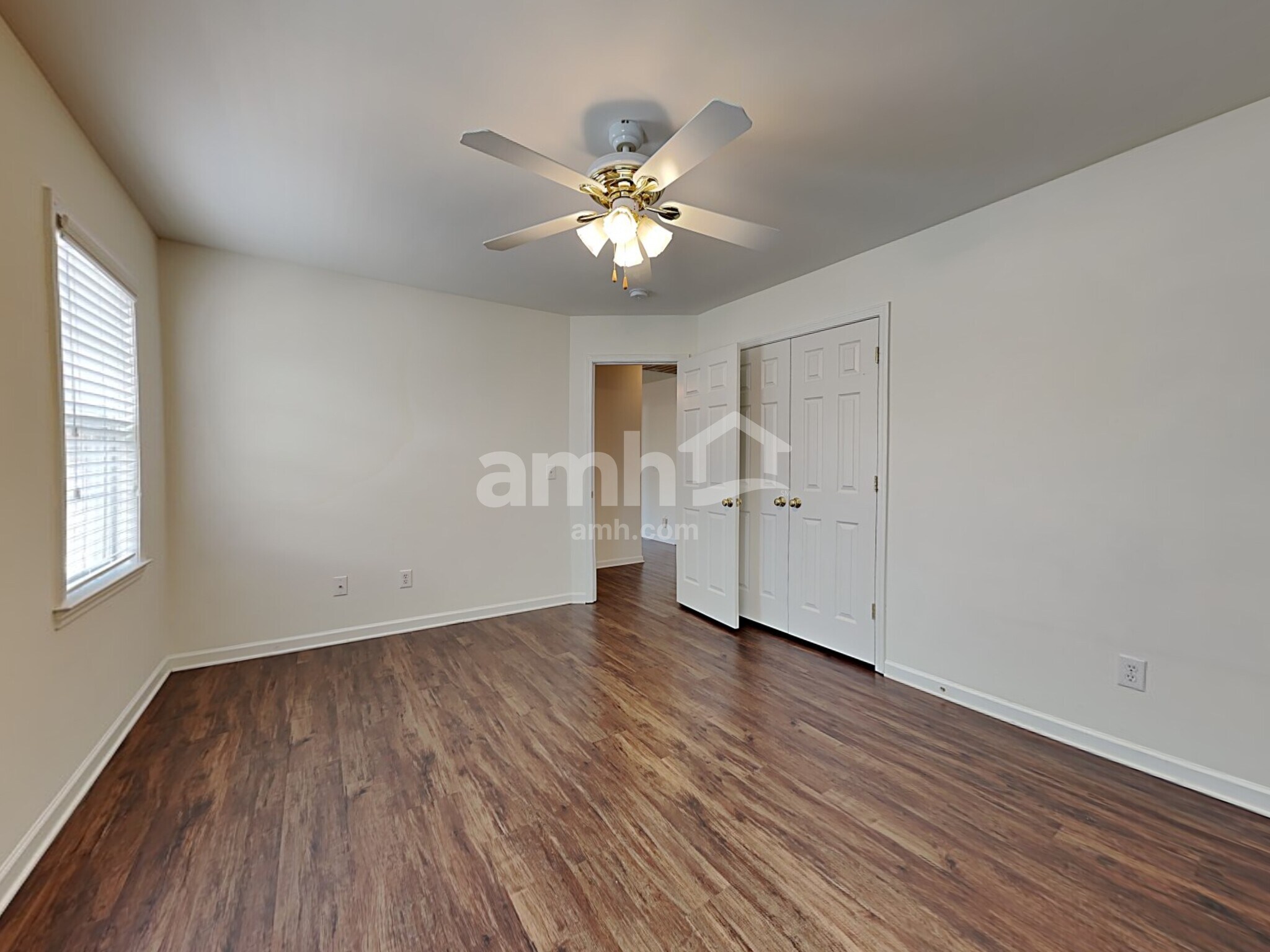 Building Photo - 1843 Longmont Dr