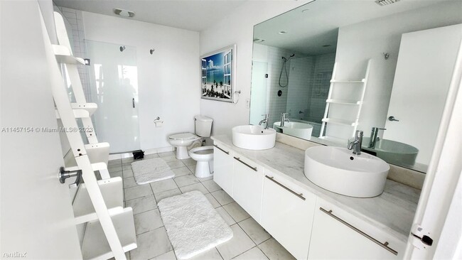 Building Photo - 2 br, 2 bath Condo - 888 Biscayne Blvd Apt...