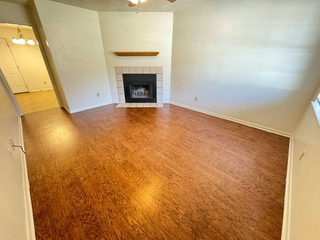 Building Photo - 2208 Chafin Dr
