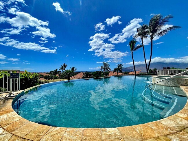 Building Photo - Luxury Island Living in Hokulani Golf Vill...