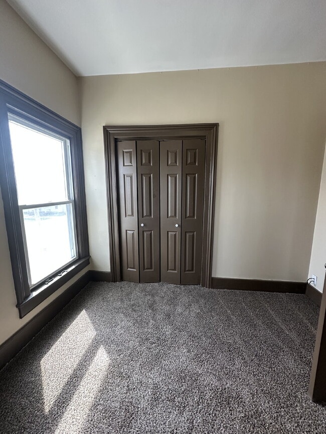 Building Photo - 802 McKinley St