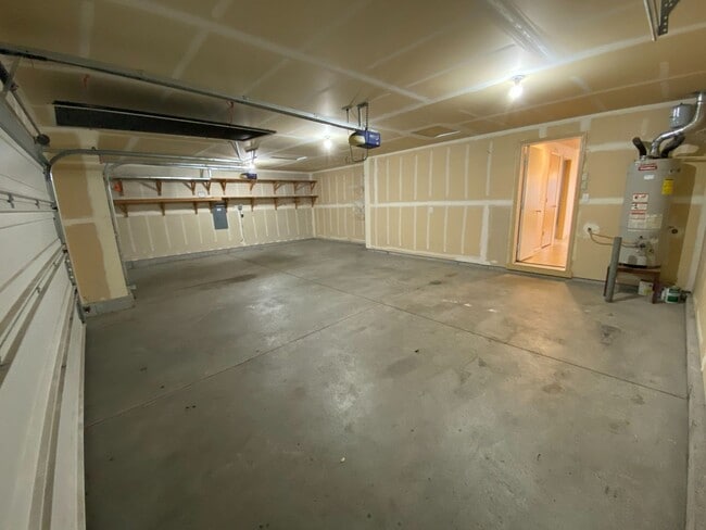 Building Photo - 5822 Austin Ct