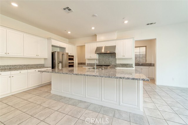 Building Photo - 51 Lone Mountain