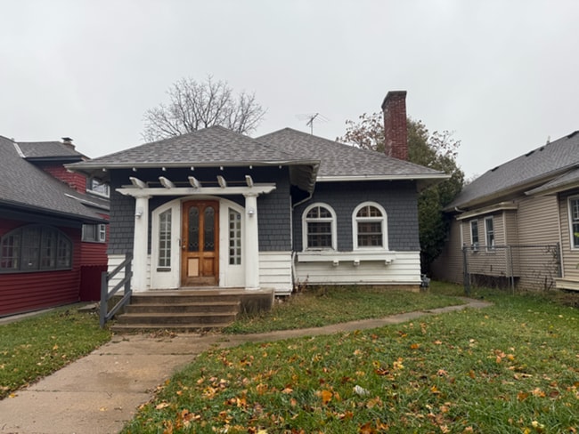 Building Photo - ? Updated 4BR/2BA Single-Family Home — Garage Parking, Water & Lawn Care Included ?