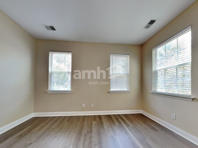 Building Photo - 97 Tenth Avenue