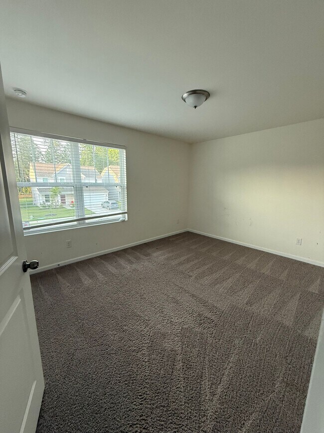 Building Photo - 7339 Wheyfield Dr