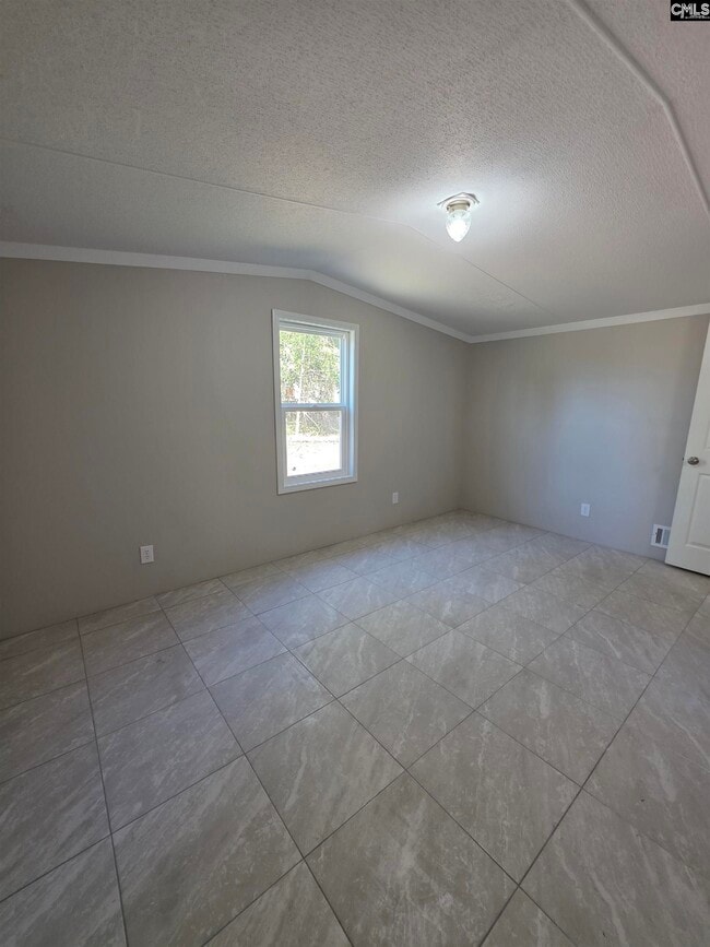 Building Photo - 714 Windy Rd