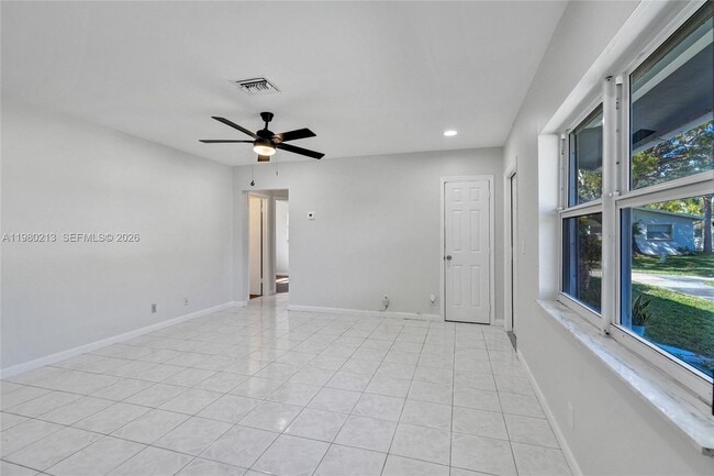 Building Photo - 2621 SW Natura Ave