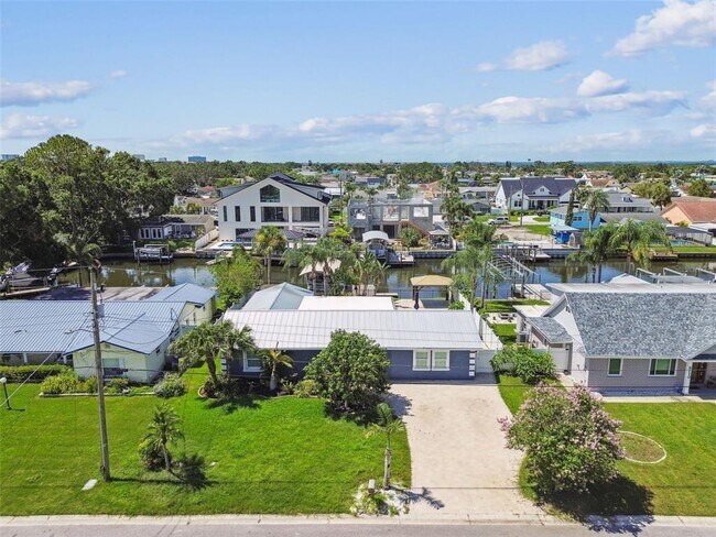 Building Photo - 8708 Thornwood Ln