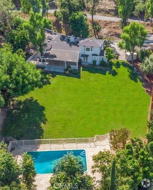 Building Photo - 4800 Brewster Dr