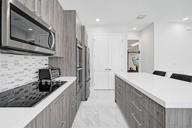 Building Photo - 3534 Forest View Cir