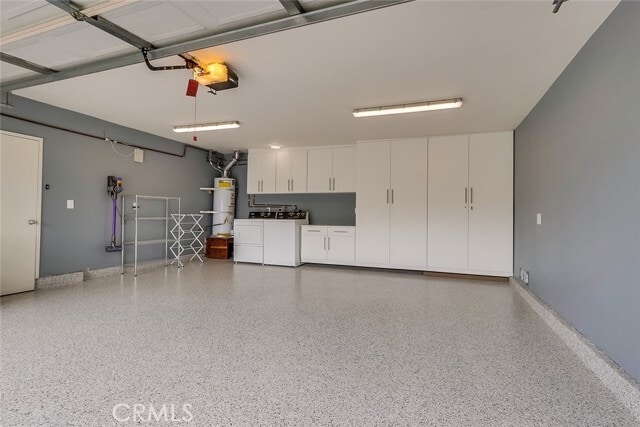Building Photo - 624 Hilvanar