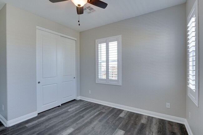 Building Photo - **Luxury 5 Bedroom Pool Home for Rent in Inspirada | Nearly 4,000 Sq Ft on Corner Lot**