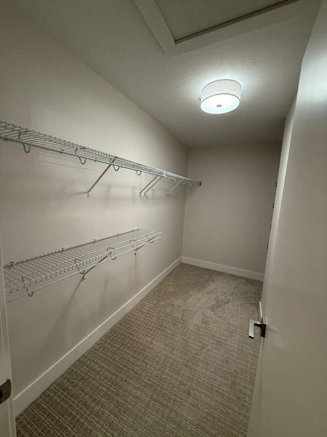 Building Photo - Beautiful 4BR/3.5BA Home in Granger – Spacious & Updated!