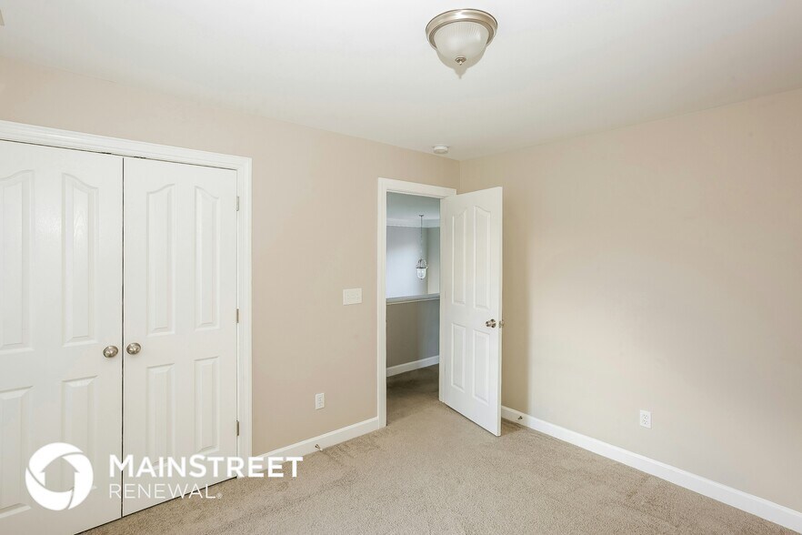 Building Photo - 505 Meredith Court