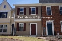 Building Photo - Luxurious Colonial Green Townhome