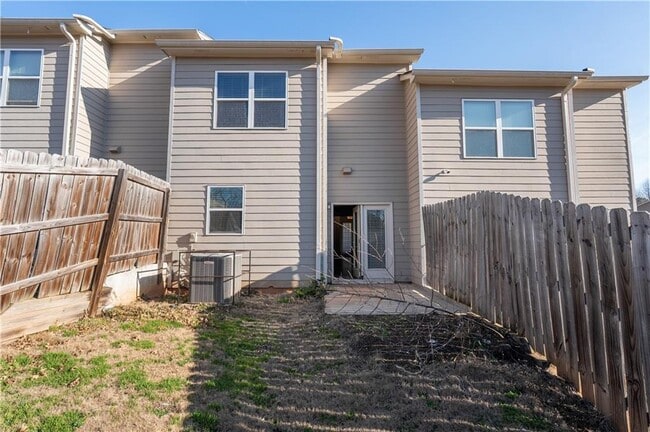 Building Photo - 2384 Belmont Pl