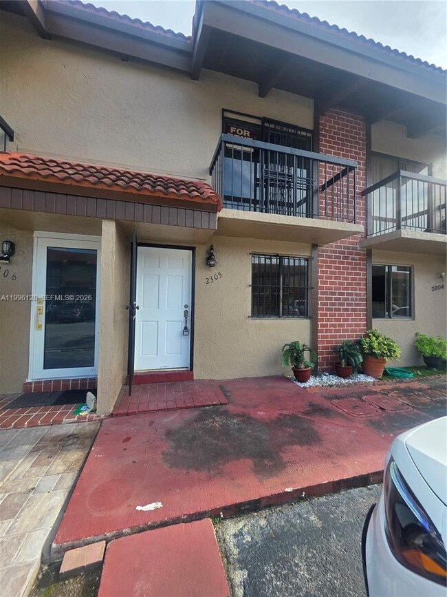 Building Photo - 1811 SW 107th Ave