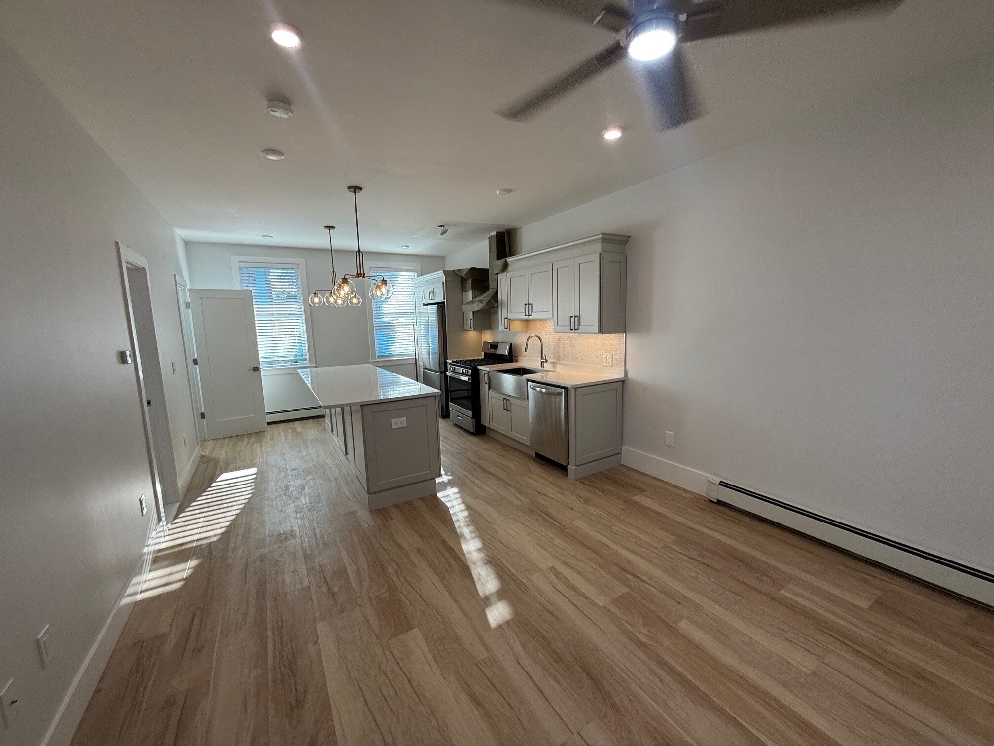 Building Photo - 53 W Eagle St