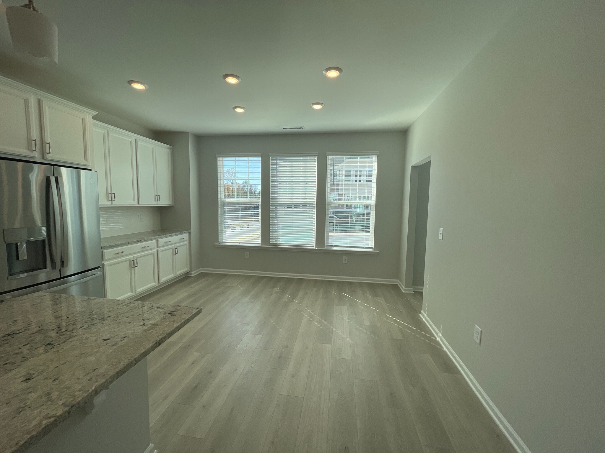 Building Photo - Room in Townhome on Austin Falls Sta