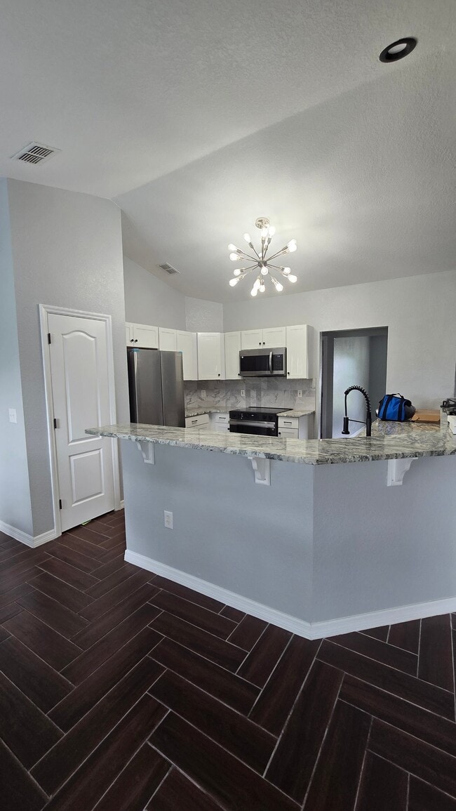 Building Photo - 7704 Canterbury Cir