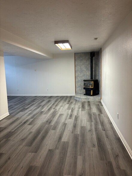 Building Photo - 3823 E Michelle St