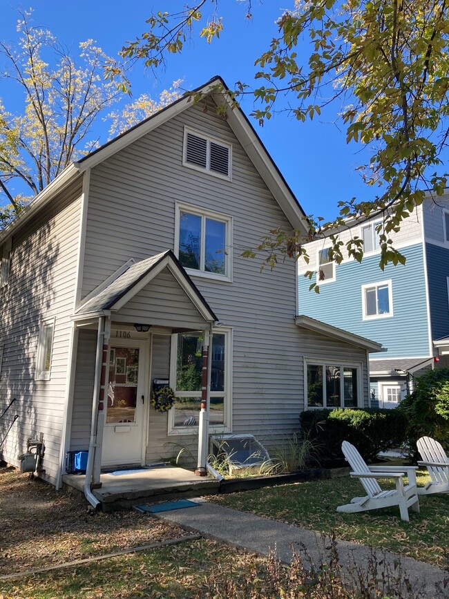 Building Photo - 1106 Packard St