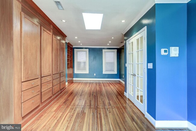 Building Photo - 2151 Florida Ave NW