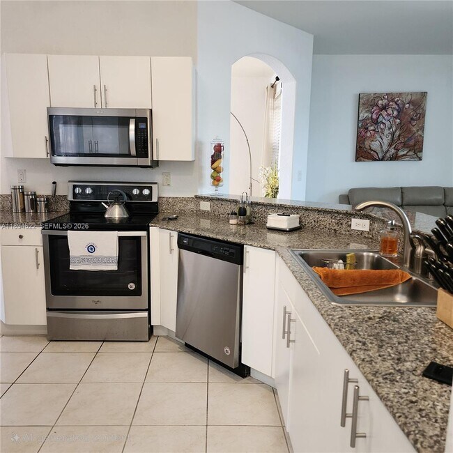 Building Photo - 10955 NW 87th Ln