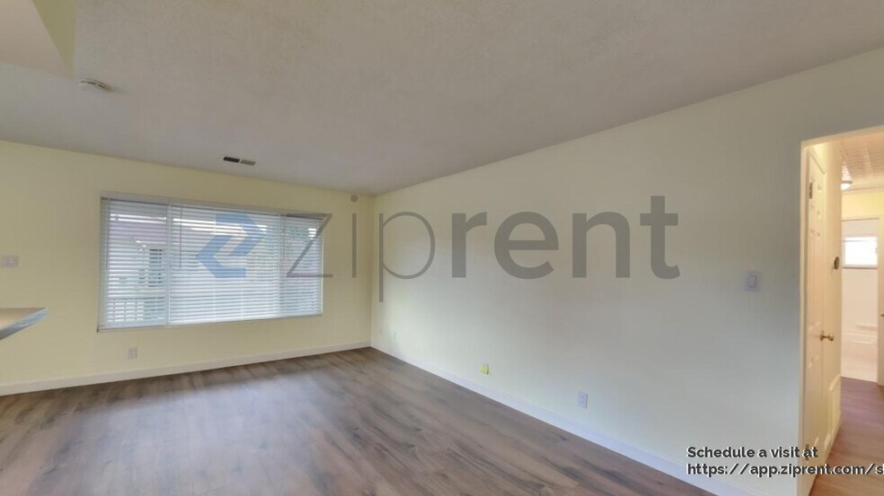 Building Photo - 2308 Peppertree Way