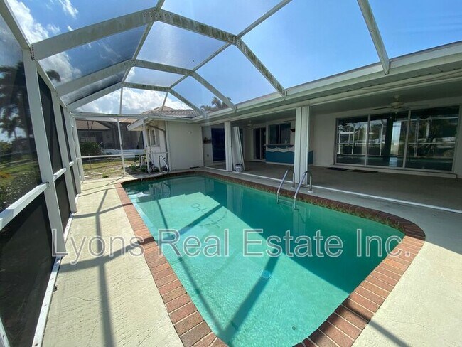 Building Photo - 174 Gulfview Rd