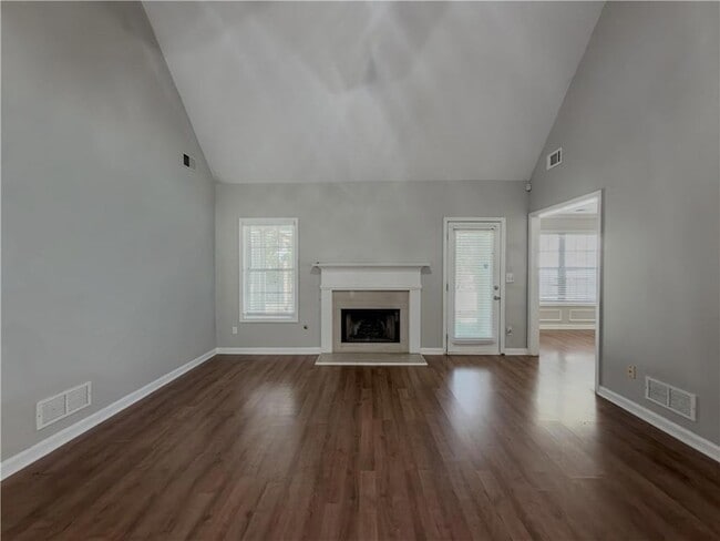 Building Photo - 593 Red Tip Ln