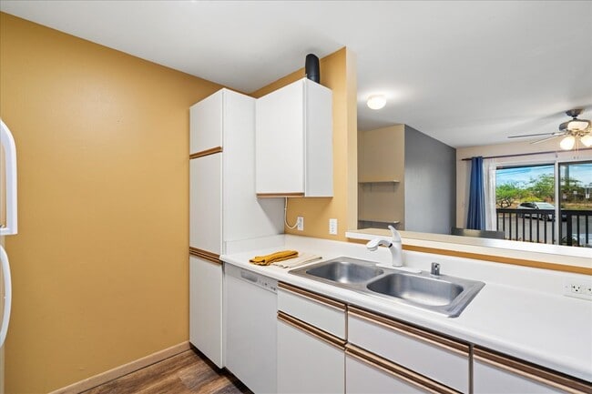 Building Photo - 80 Kunihi Ln