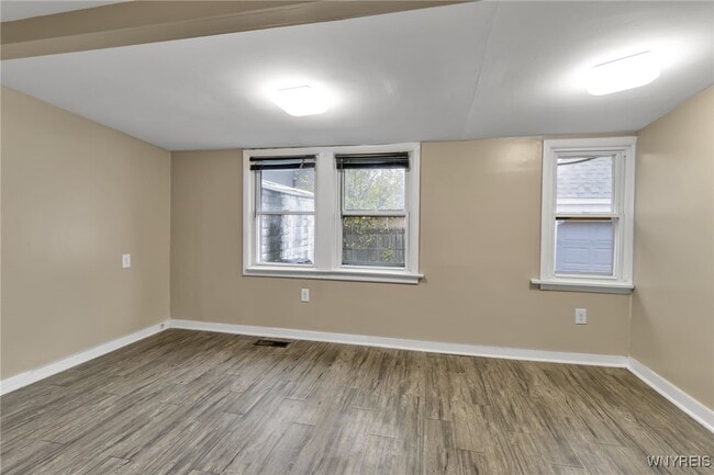 Building Photo - 114 Sawyer Ave