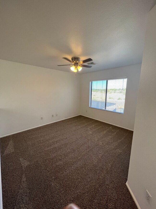 Building Photo - 20401 N 37th Ave