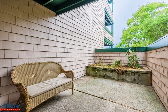 Building Photo - 320 Soquel Ave