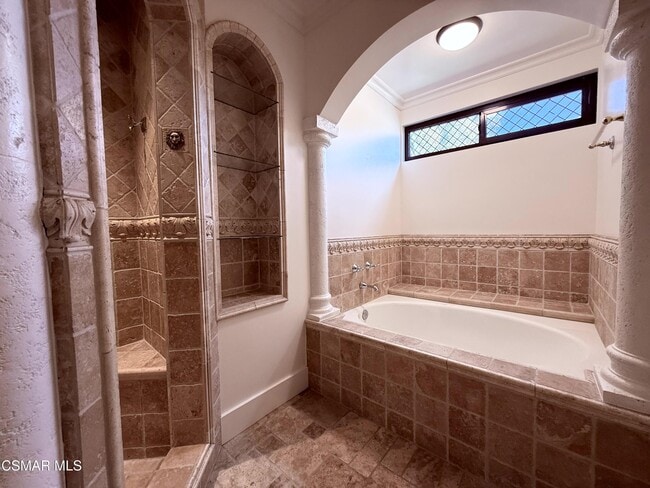 Building Photo - 29608 Lazy Oak Pl